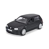 Maisto Volkswagen Golf R32: Modelo de Coche a Escala 1:24, Puertas móviles, 20 cm, Negro Mate (531290M)